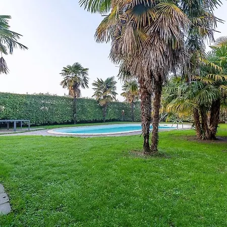 Con Piscina Nel Di Milano
